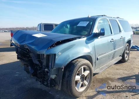 2008 Chevrolet Suburban 1500 Ltz из США, поврежденный, VIN 3GNFC16038G209214